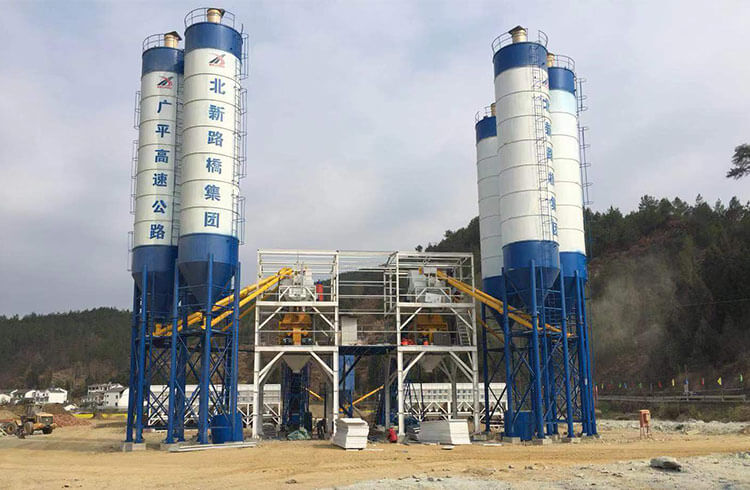 https://www.chand-machinery.com/wp-content/uploads/2024/10/hzs120-concrete-mixing-station-4.jpg