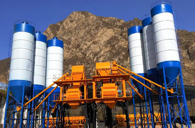 https://www.chand-machinery.com/wp-content/uploads/2024/10/hzs90-concrete-mixing-plant-4.jpg