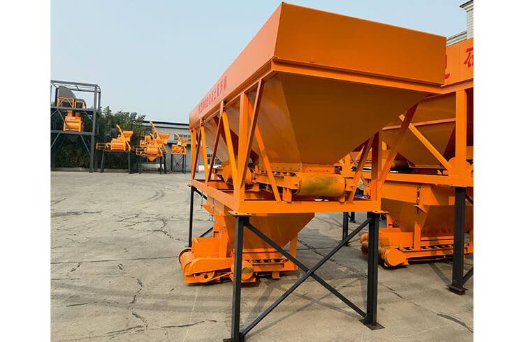 https://www.chand-machinery.com/wp-content/uploads/2024/10/pld800-concrete-batcher-4.jpg